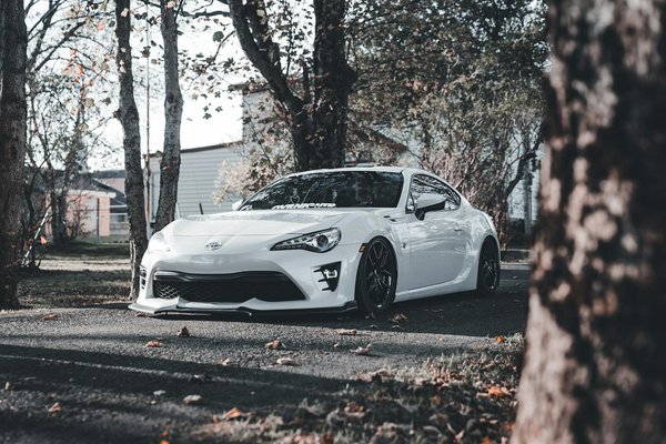 Ultimate guide to maintaining your nissan leaf brakes for safe and efficient driving